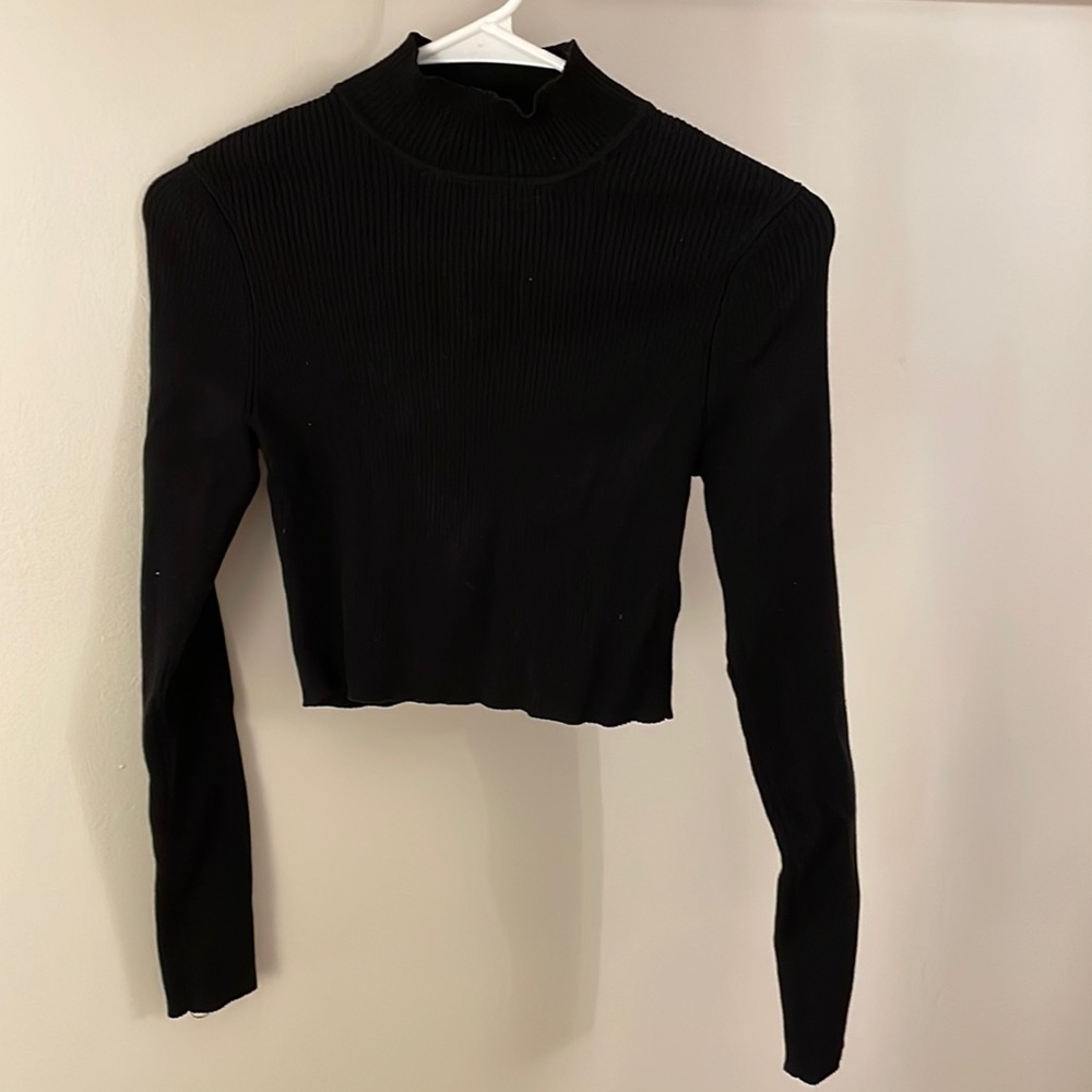 NWT H&M mock neck cropped sweater